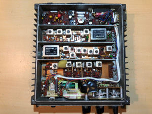 BRG FM10-164 mobil URH adó-vevő, teljesen tranzisztorizált, félvezetős, beépített kezelős, speciáis kivitel