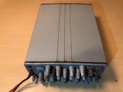 BRG FM302 és BRG FM304 URH mobil adó-vevő, teljesen félvezetős, modern technológia, korszerű fejlesztés, külső hátulnézet