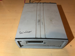 BRG TR301-160, szintézeres, EPROM-vezérelt, mobil URH rádió adó-vevő, BRG Rádiótechnikai Rt. Salgótarján