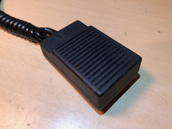 BRG TR321 szintézeres mobil adó-vevő készülék