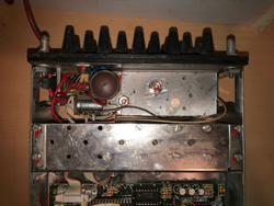 BRG tr330 szintézeres mobil URH adó-vevő készülék